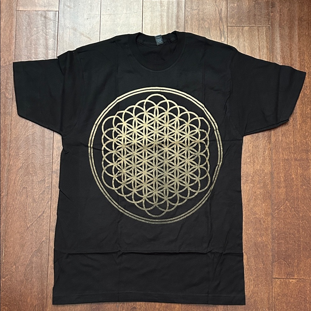 Bring Me The Horizon Black Graph Band T-Shirt, Size Medium, New Without Tags